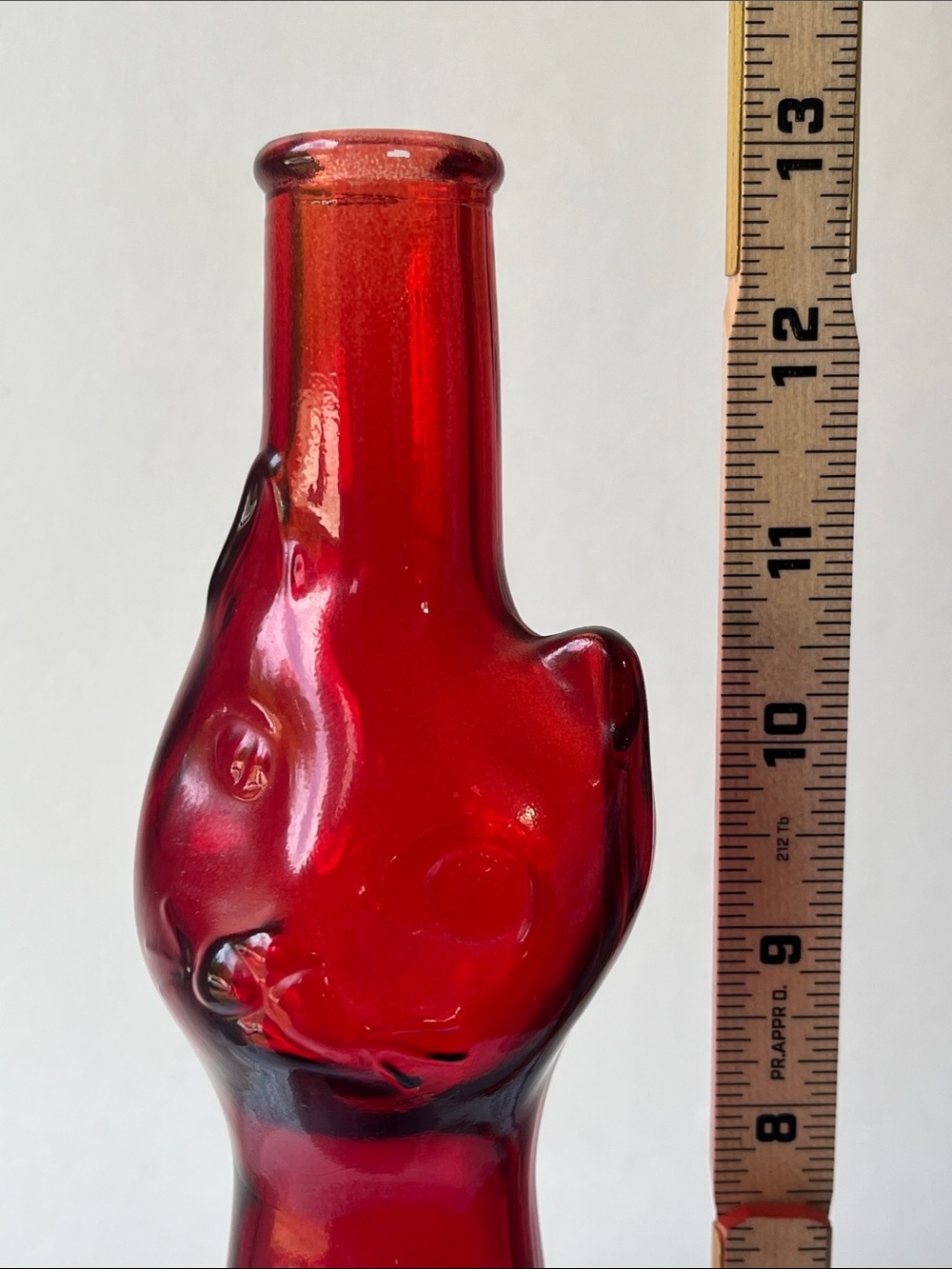 Vintage Moselland Ruby Red Glass Cat Wine Bottle Riesling Collectible Empty 500m - Picture 6 of 6